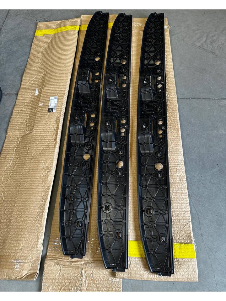 Накладка внутрішня заднього вантажного відсіку Sprinter W906\ Crafter