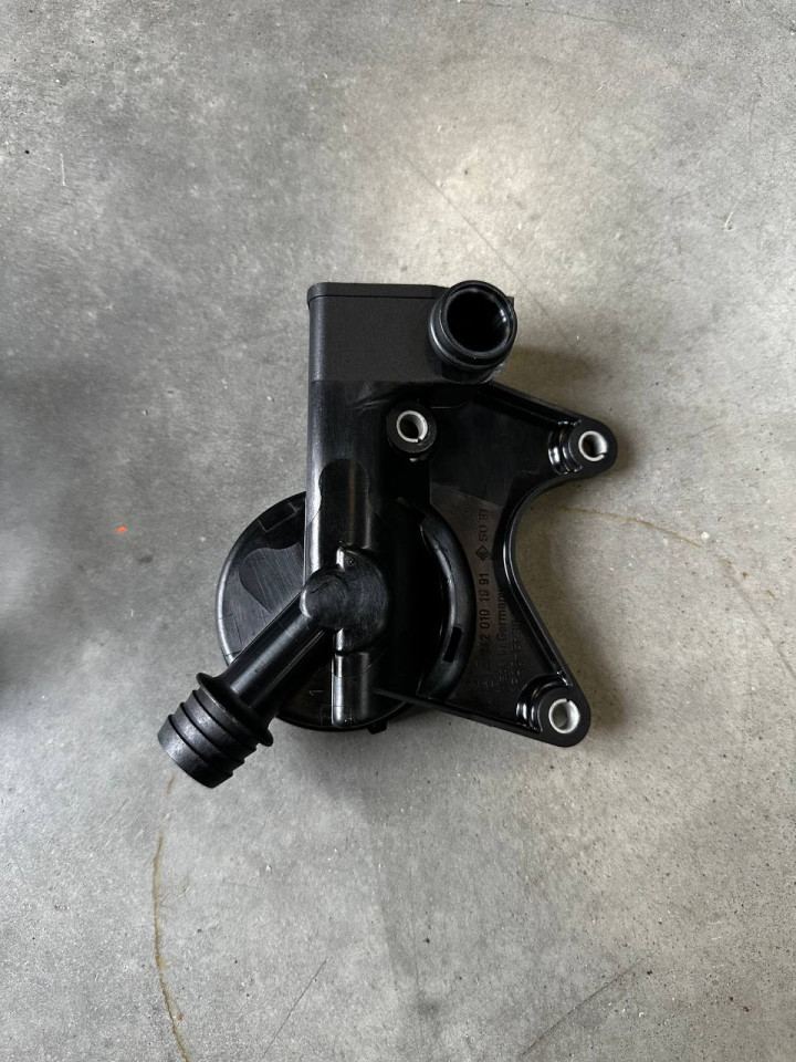 Клапан вентиляції картерних газів (сапун) на OM642 Sprinter W906-907\Vito W639