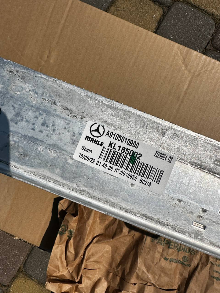 Радіатор інтеркулера OM651  Sprinter W907 -W910