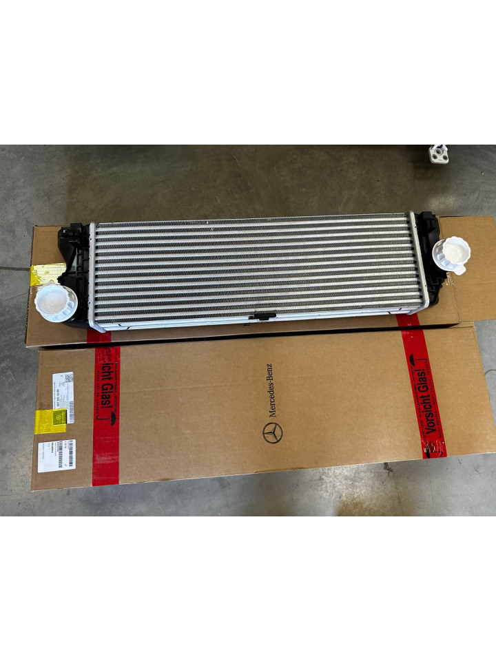 Радіатор інтеркулера Sprinter W907 -W910