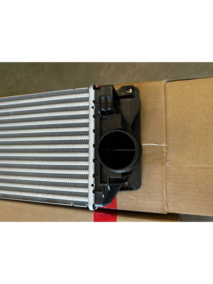 Радіатор інтеркулера Sprinter W907 -W910