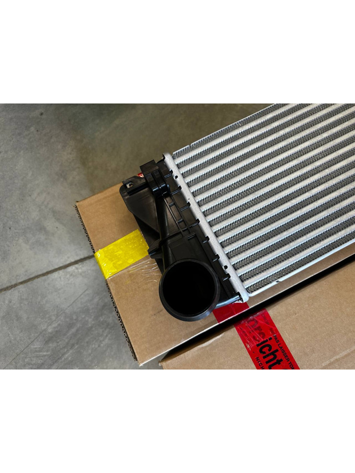 Радіатор інтеркулера Sprinter W907 -W910