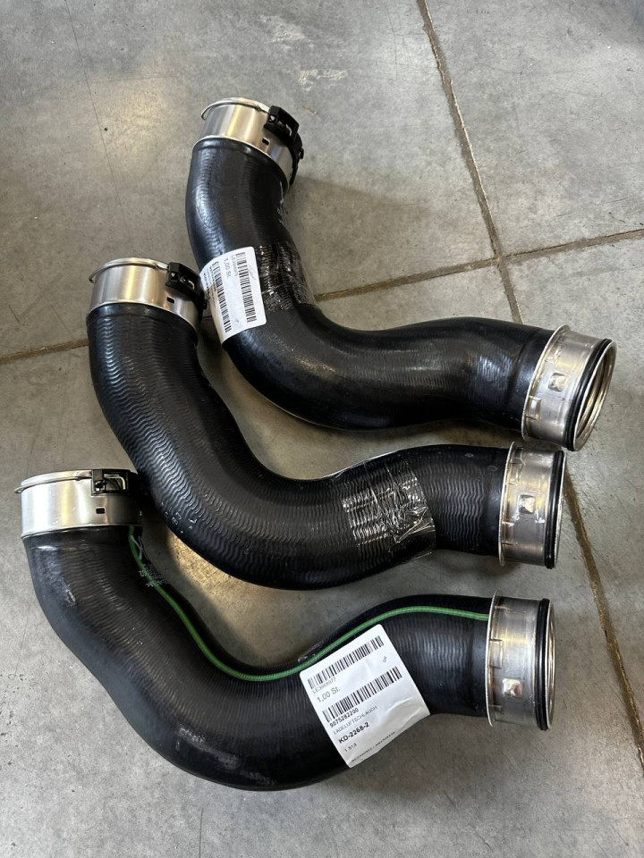 Патрубок інтеркулера OM642 Sprinter W907-W910 