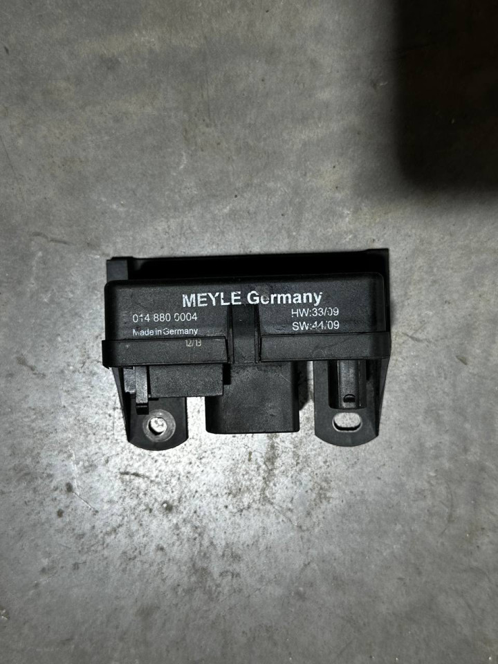 Реле свічок накалу OM612-613 Sprinter W903-906, Vito W639, E-Class, S-Class 0148800004