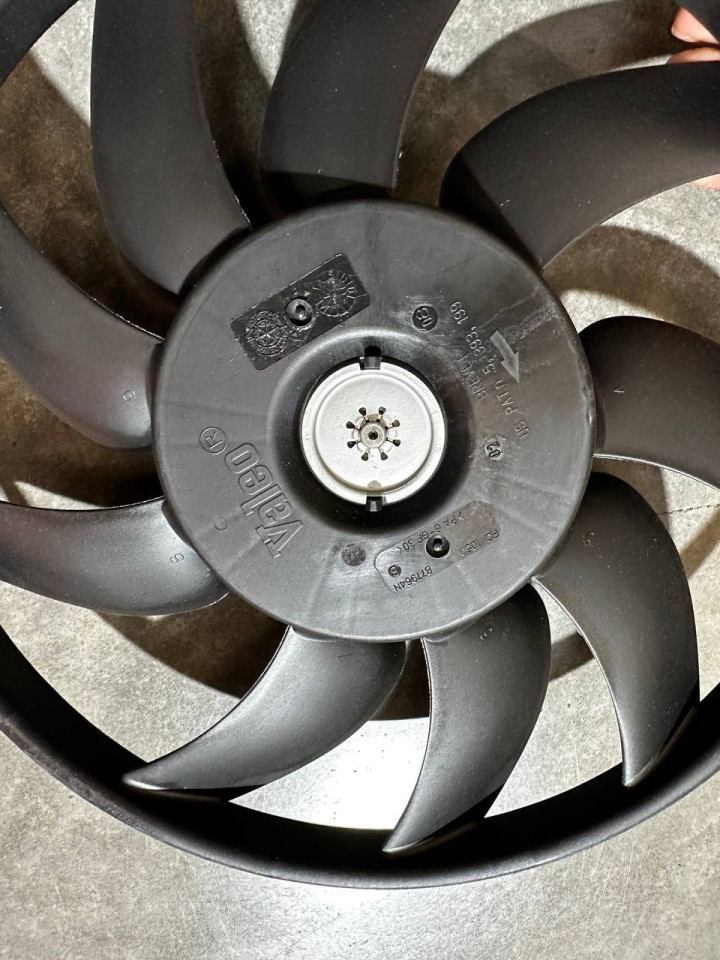 Вентилятор радіатора кондиціонера VW Crafter/ Sprinter W906-907   696082