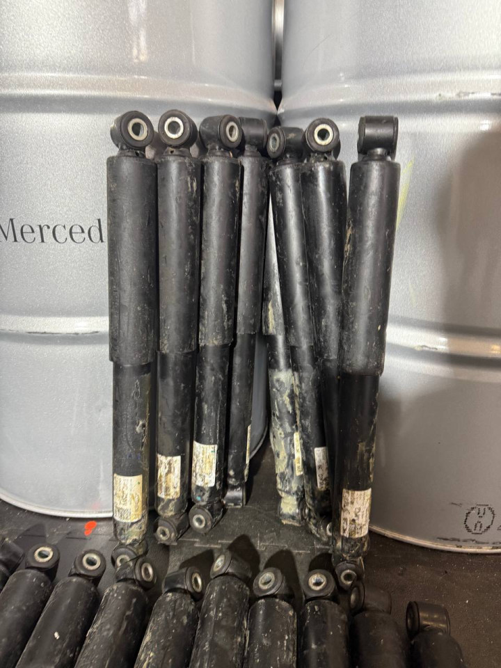 Амортизатор задній ОДНОКАТКОВИЙ Sprinter W906-910/Crafter