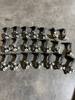 Ролик верхній бічних/зсувних дверей Sprinter W907-910