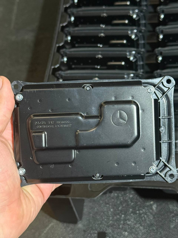 Модуль,блок керування фарою основним світло(LED) Sprinter W907-910