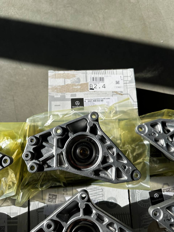 Підшипник гідромуфти OM642 Sprinter W906/W907 Vito W639