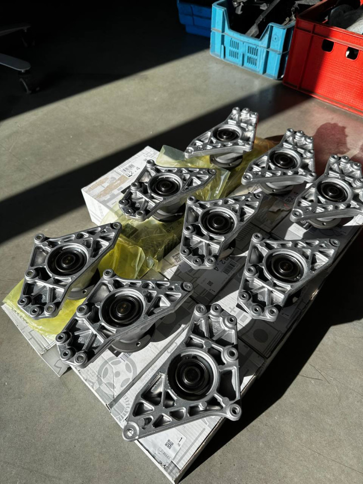 Підшипник гідромуфти OM642 Sprinter W906/W907 Vito W639