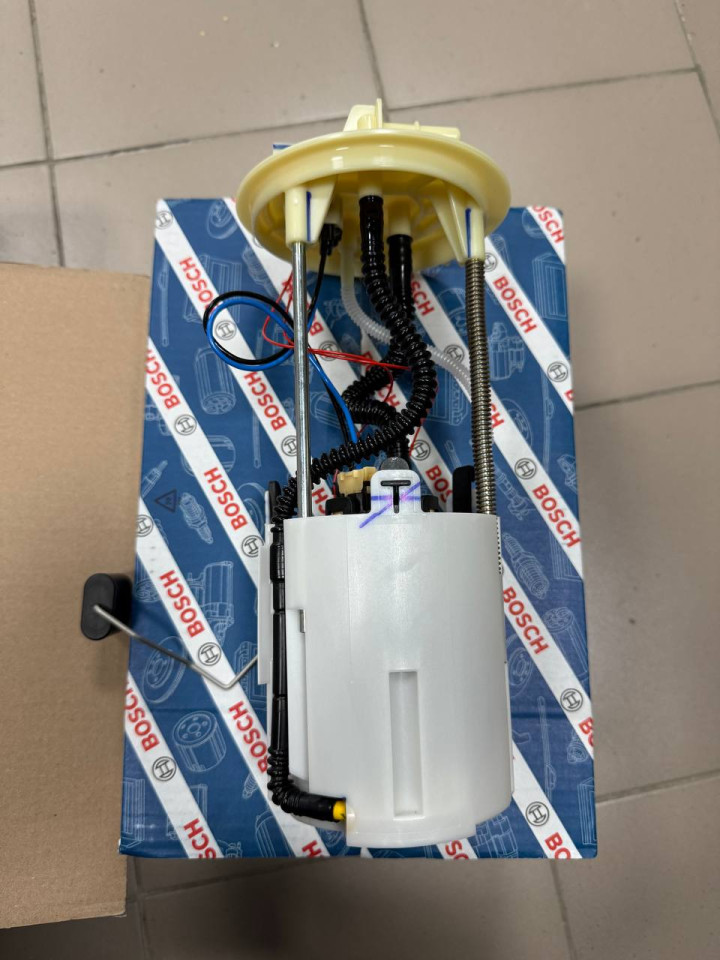 Колба в бак,Насос паливний в бак MB Sprinter 906 06- OM642/OM646/OM651