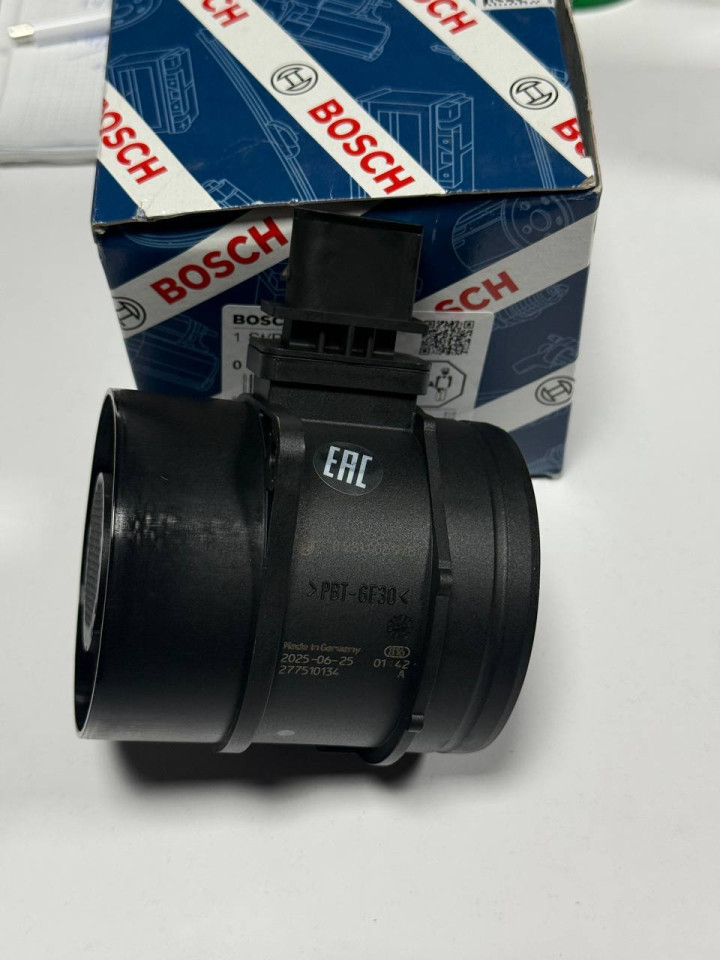 Датчик Витратомір повітря MB Sprinter 906/Vito (W639) OM642 3.0D W907