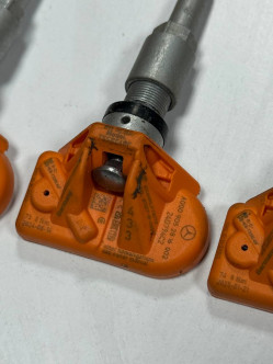 Датчик сенсор тиску в шинах Sprinter W907-W910