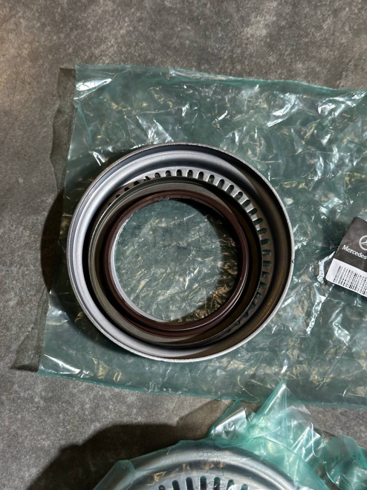 Ремкомплект маточини спарка Sprinter W906 W907 кольцо АБС (ABS) A906350013564 Mercedes